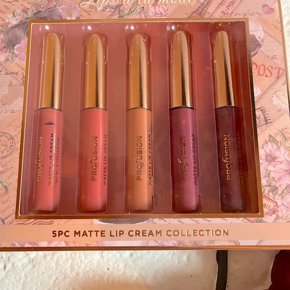 Lipgloss set lipstick set Mat lipstick stay on lipstick gift set new lipstick - Picture 2 of 3